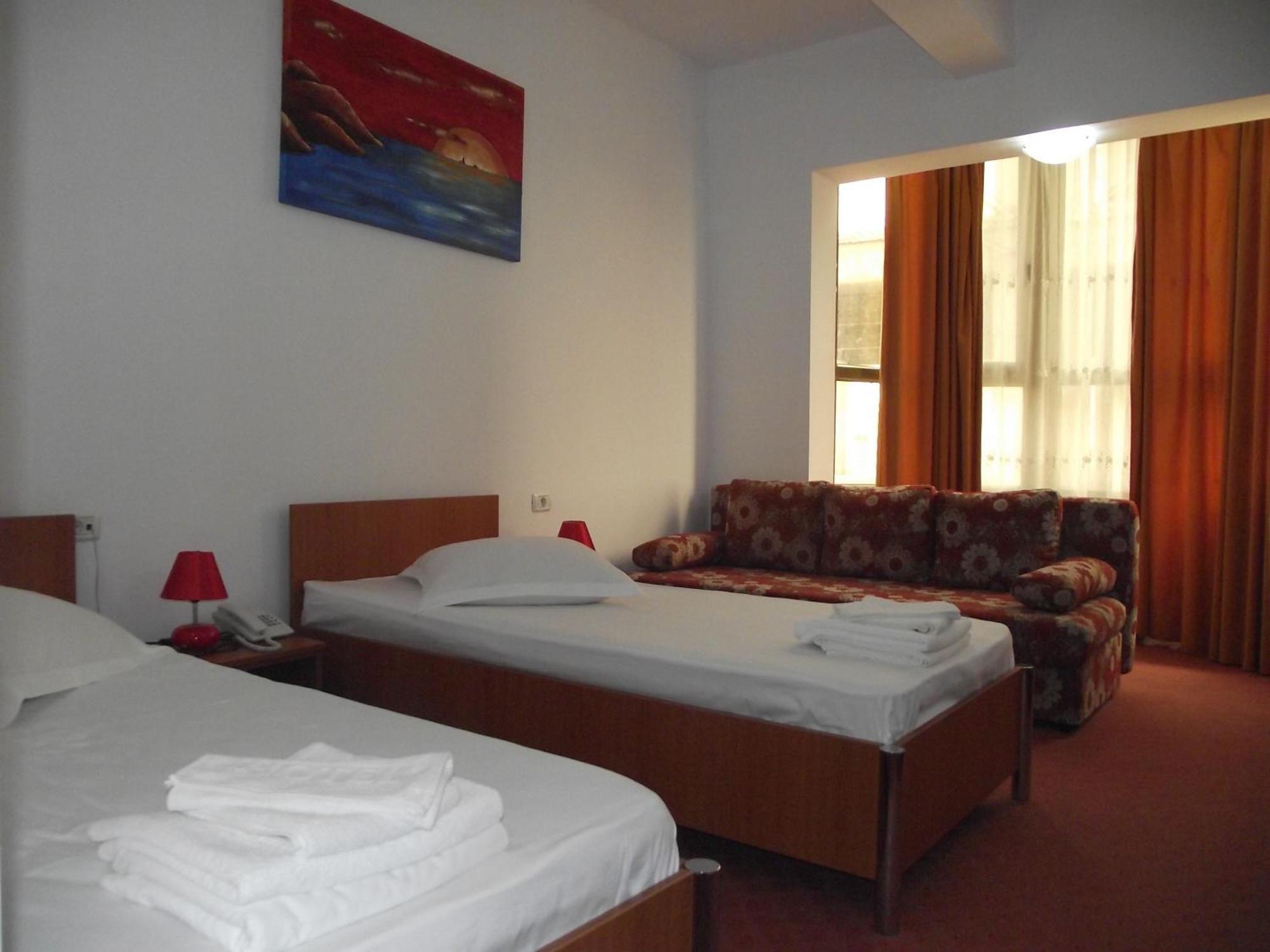 Hotel Flormang Krajowa Zewnętrze zdjęcie